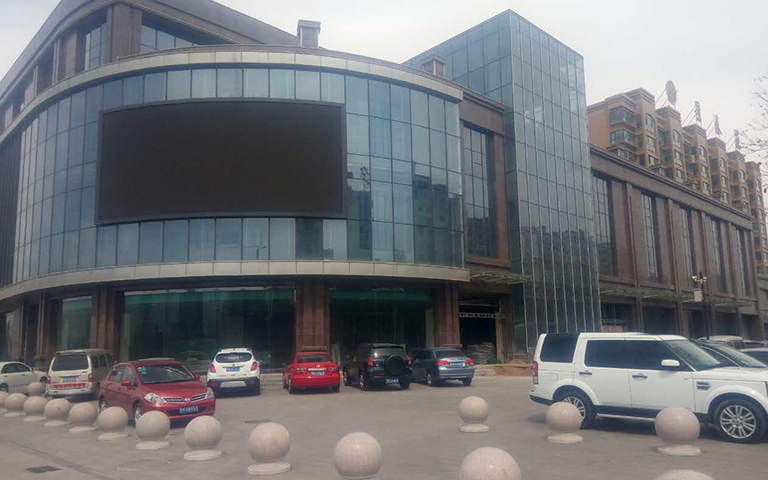 2017年4月14日忻州和平西街景泰苑農(nóng)村信用社鋼質(zhì)防火卷簾安裝完工 2017年4月14日忻州和平西街景泰苑農(nóng)村信用社鋼質(zhì)防火卷簾安裝完工