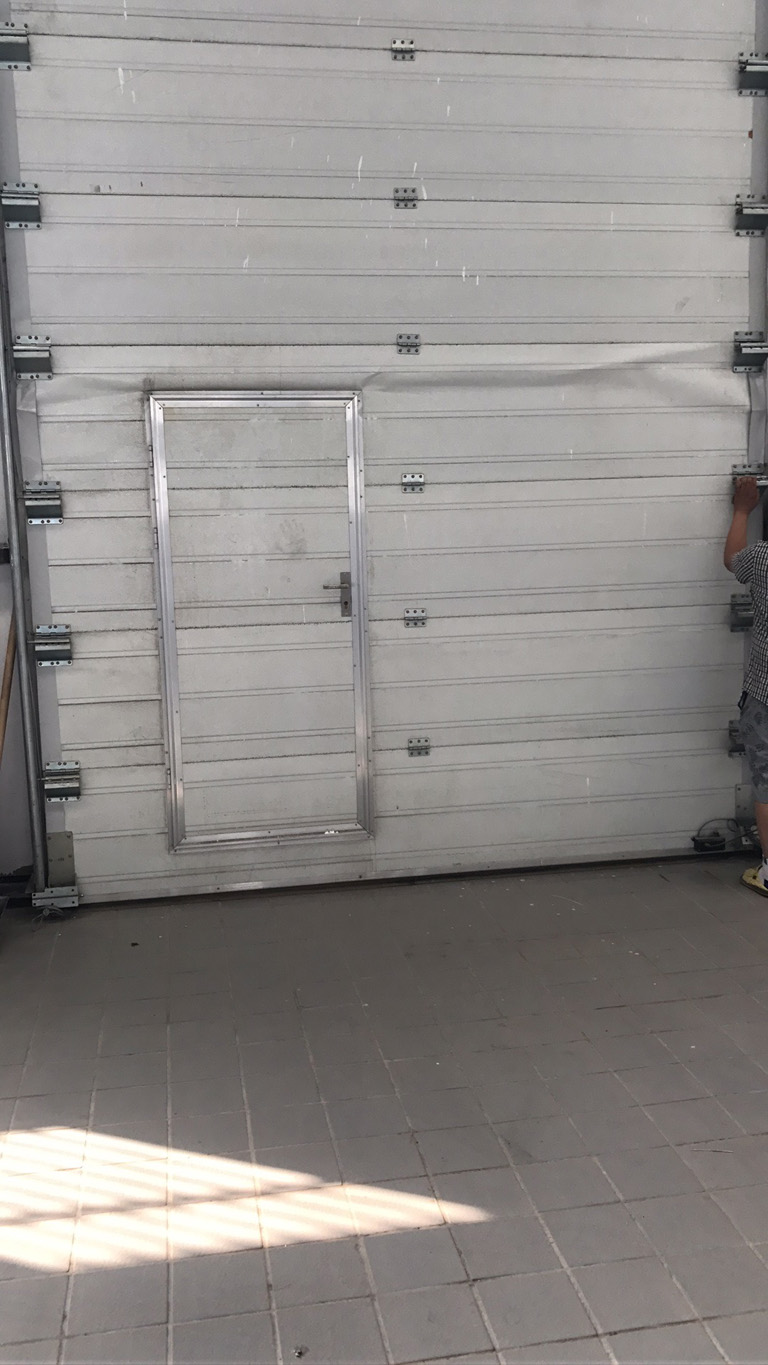 2018年7月20日哈弗4s店維修提升門(mén)案例 2018年7月20日哈弗4s店維修提升門(mén)案例